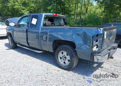 2011 Chevrolet Silverado 1500 Lt z USA, uszkodzony, nr VIN 1GCRKSE35BZ399390